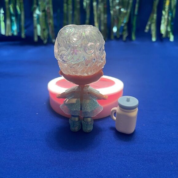 Lol Surprise doll winter mini doll - Picture 3 of 5